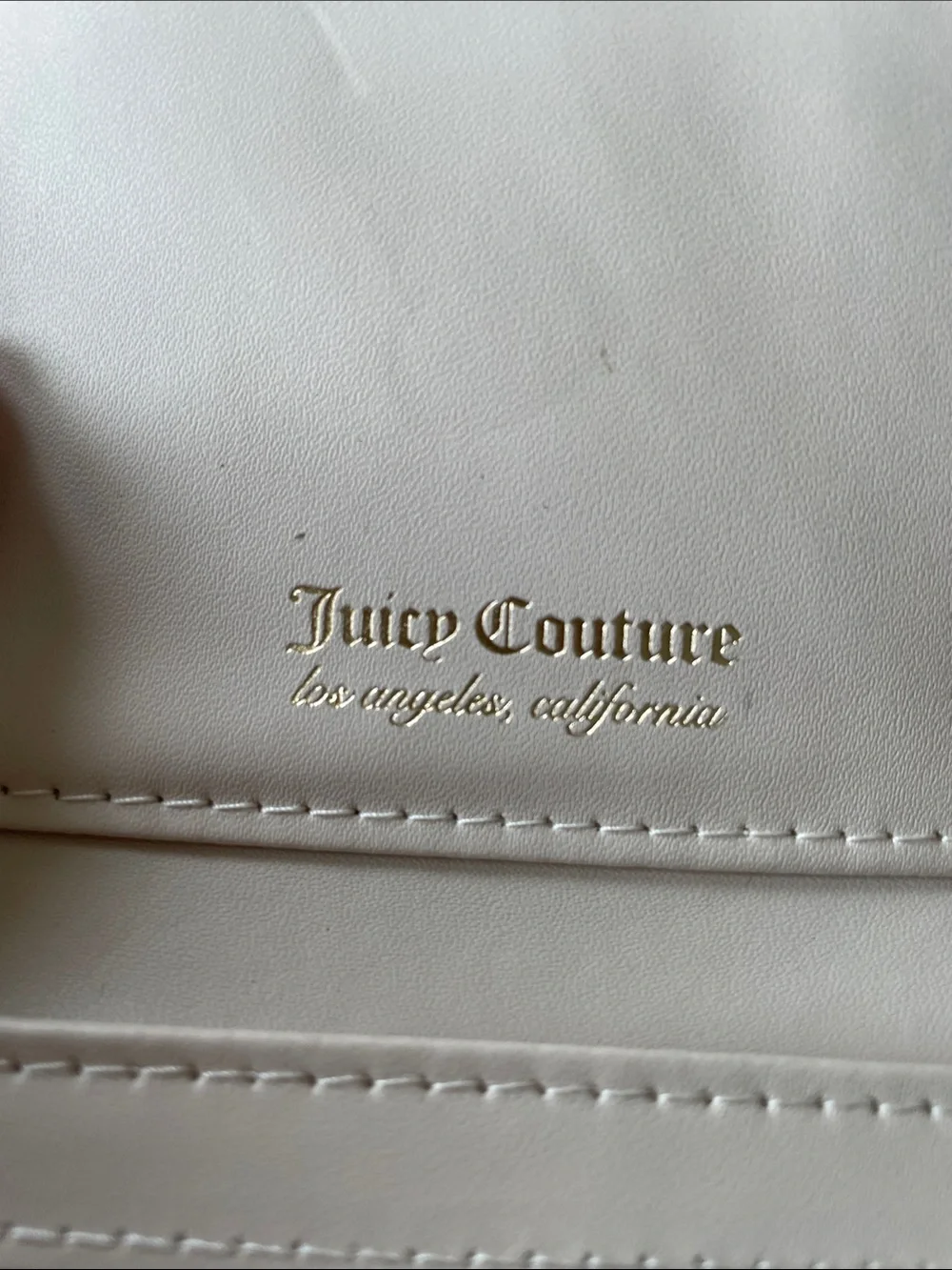 JUICY COUTURE “GOOD TIMES” MEDIUM DB. ZIP AROUND WALLET Heart Embossed Hot Pink